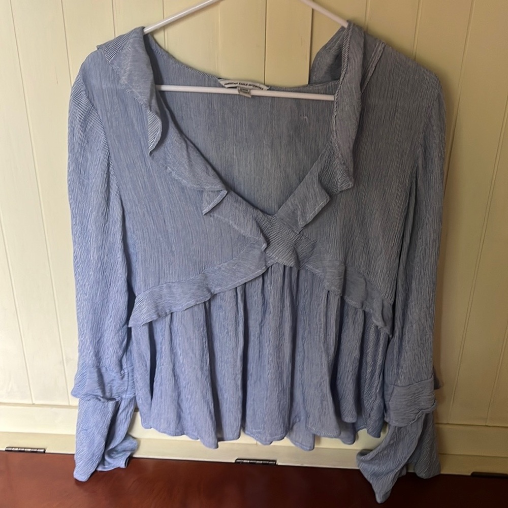 American Eagle blue ruffle top
